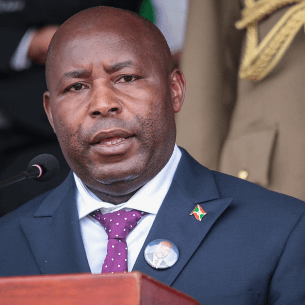 Le burundi commence la guerre avec le Rwanda:  Le Burundi accuse le Rwanda de déstabiliser la région des Grands Lacs. Le Burundi affirme que le Rwanda forme les rebelles de RedTabara, qui commettent des atrocités sur le territoire burundais.