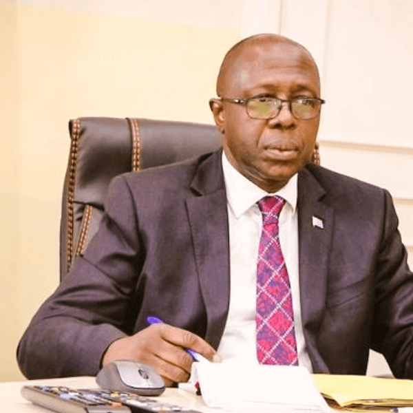EYINDI – La République Démocratique du Congo (RDC) : l’un des collaborateurs de Moïse Katumbi traduit en justice pour “incitation à la haine tribale”
